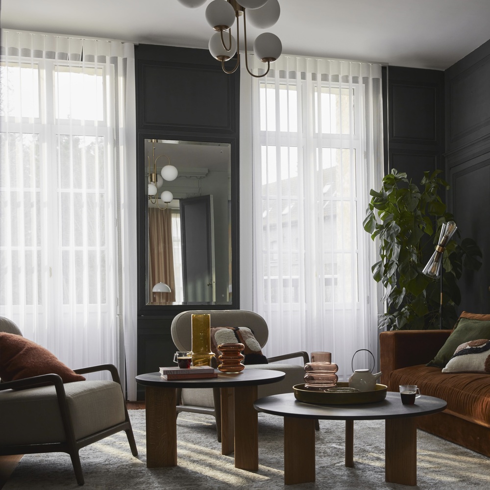 Stores voiles californiens blancs salon boho chic