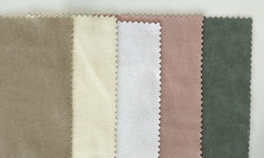 echantillons beige et blanc de stores et rideaux gratuits